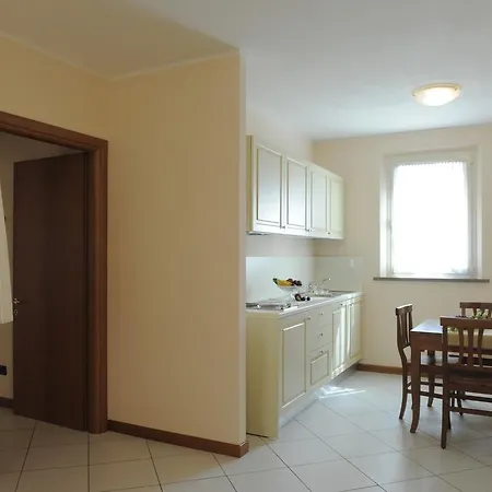 Plazza Szálloda 3*