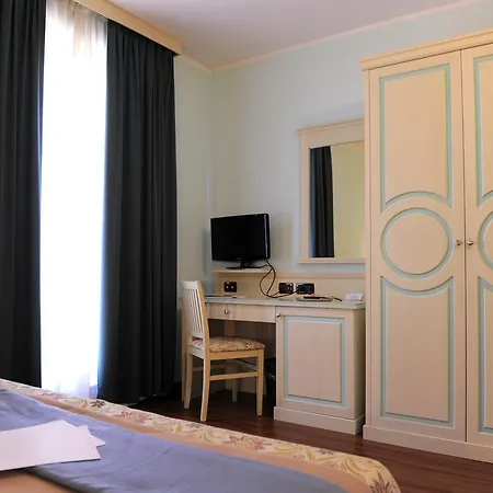 Plazza Hotel