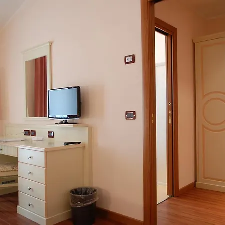Hotel Plazza Porcari