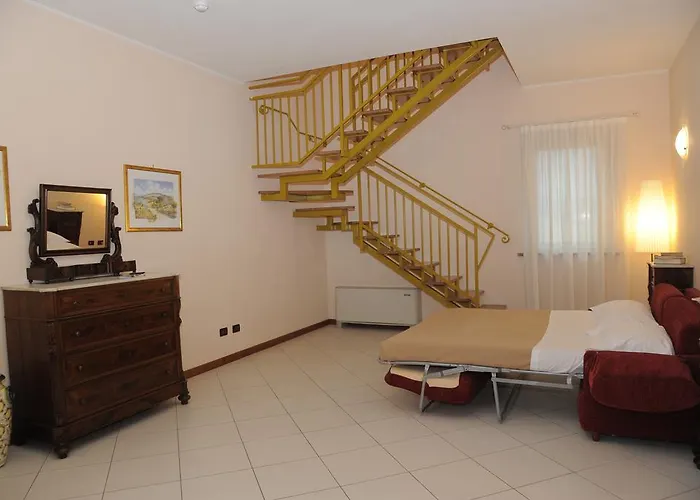 Plazza فندق Porcari